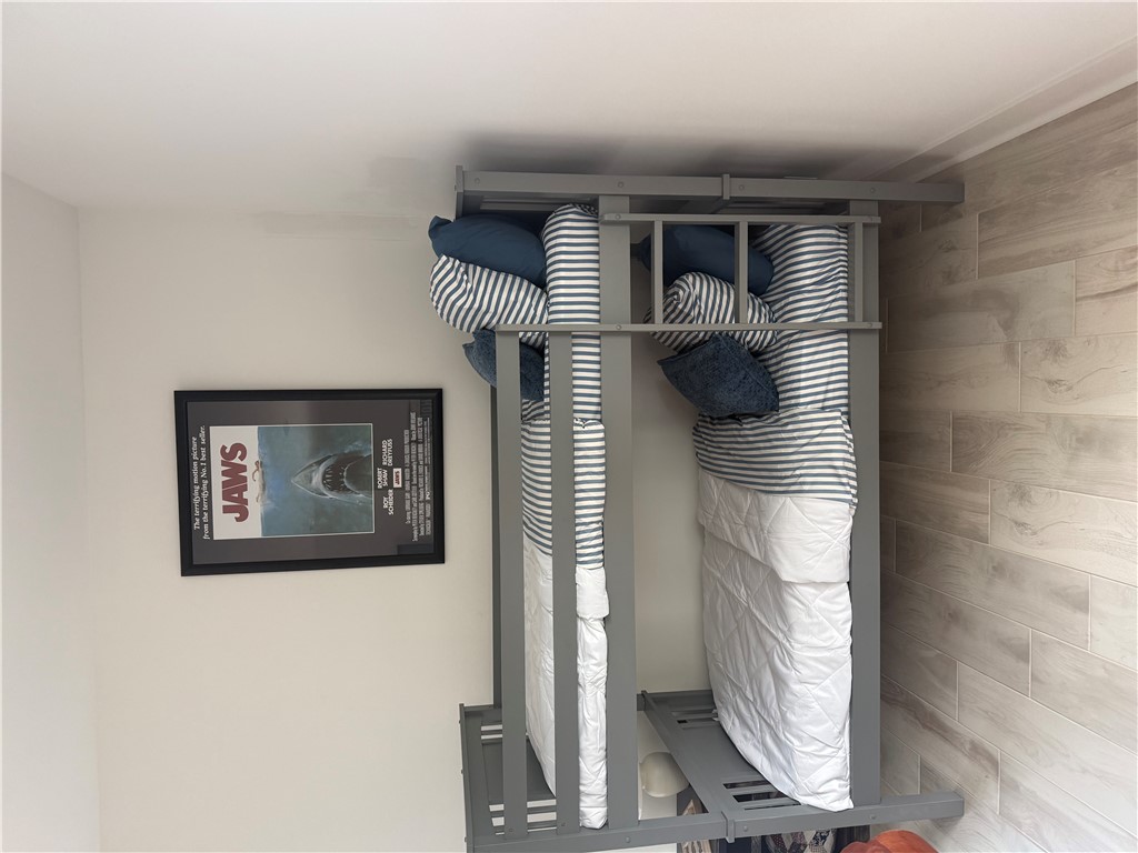 HOLIDAY HILLS - Residential