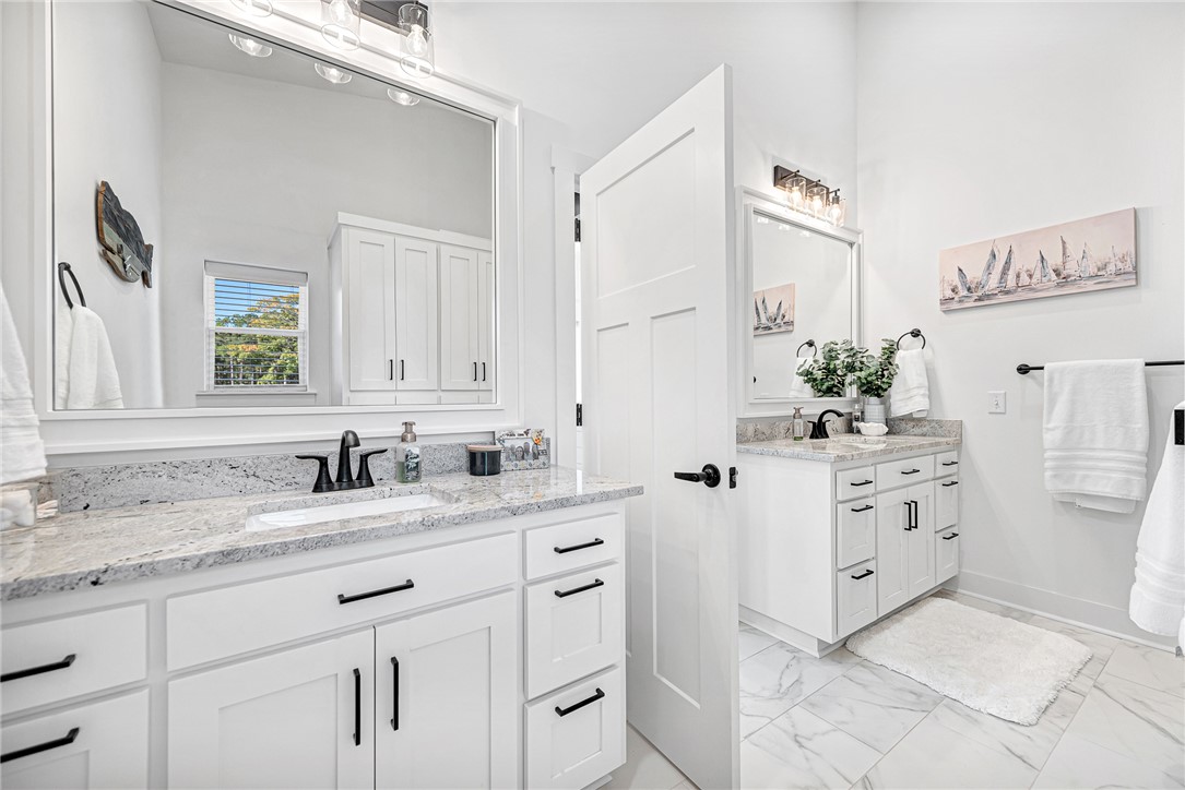 HOLIDAY HILLS - Residential