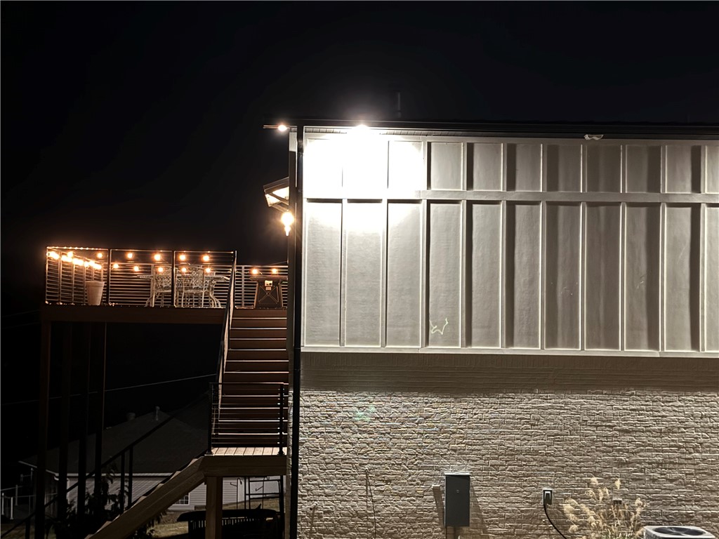 HOLIDAY HILLS - Residential