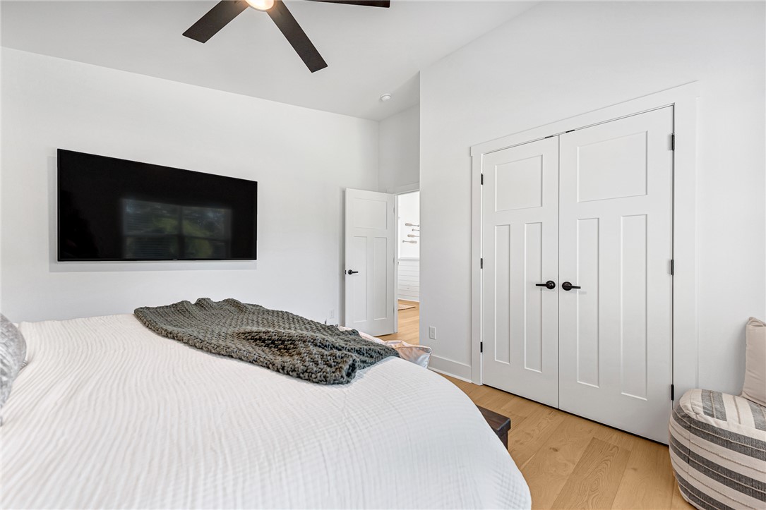 HOLIDAY HILLS - Residential