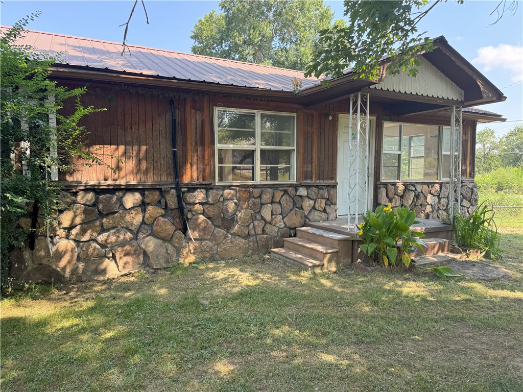 Needing a house in walking distance to school? Look no further! This 3 bedroom, 1.5 bath house sits just a short walk away from the Jasper School, Bradley Park, and the Jasper Square. The home features 4 Mini Split units for Air conditioning and heating, and nice fenced in front yard! The home does come newer refrigerator, dish washer, and oven! Come see the potential in this Jasper home!