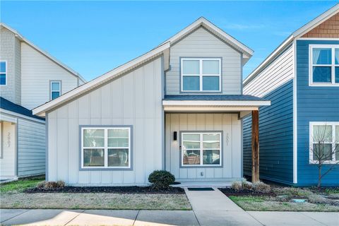 Photo of 2001 S Florida Way, Fayetteville, AR 72701 (MLS # 1340003)