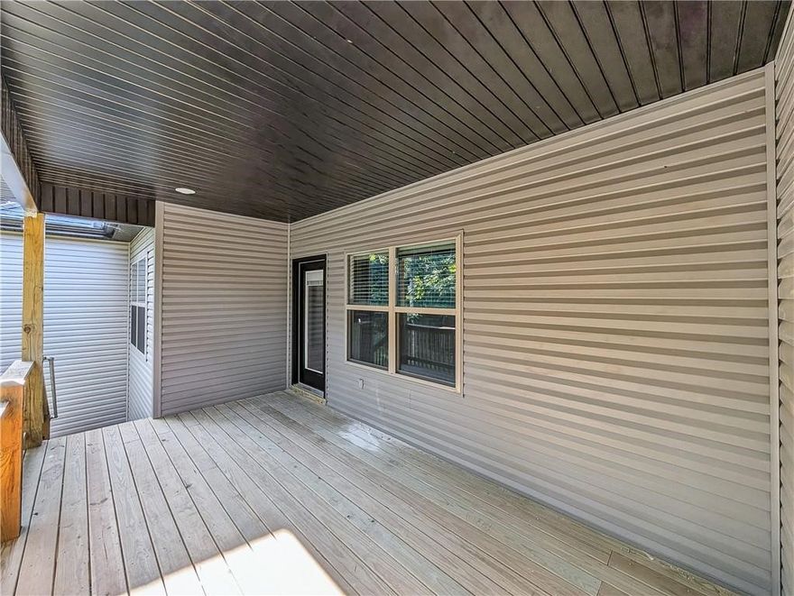 Amazing rental opportunity in this gorgeous 4 bed 2 bath home. This home has lots of upgrades and is close to everything.