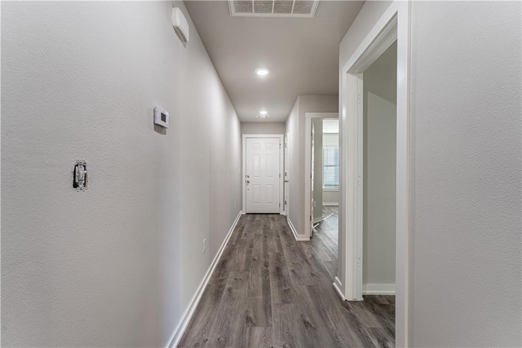 Rustic Flats Sub Gentry - Residential Lease