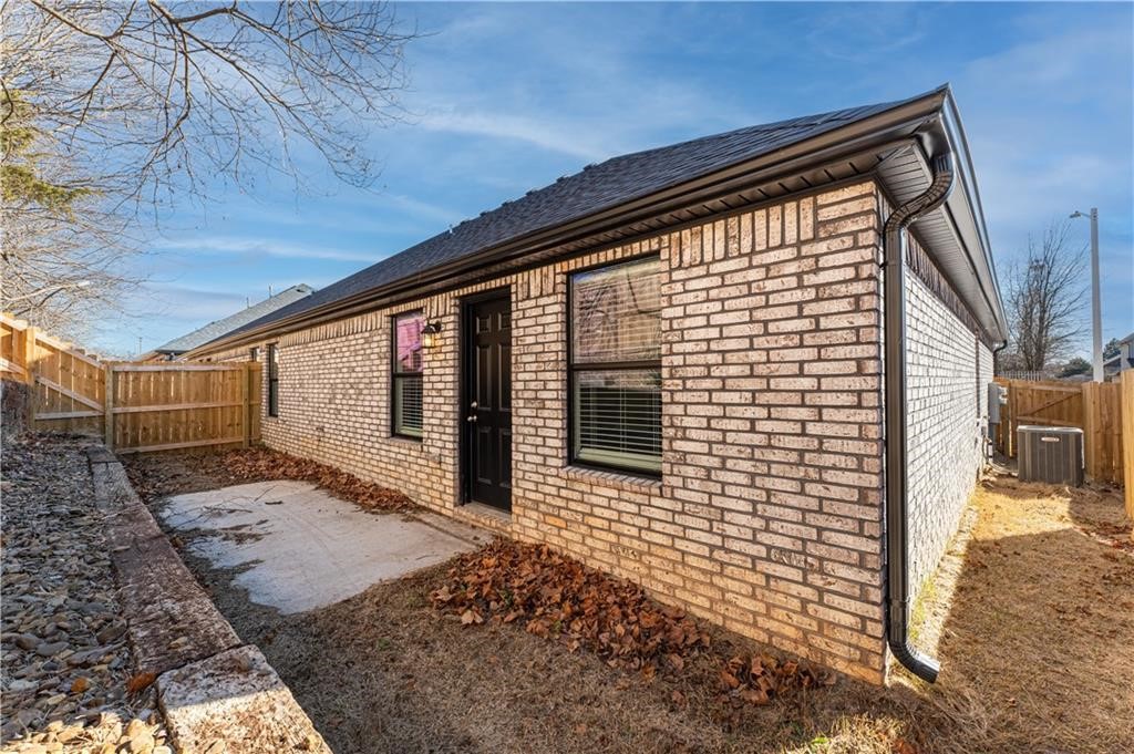 Rustic Flats Sub Gentry - Residential Lease