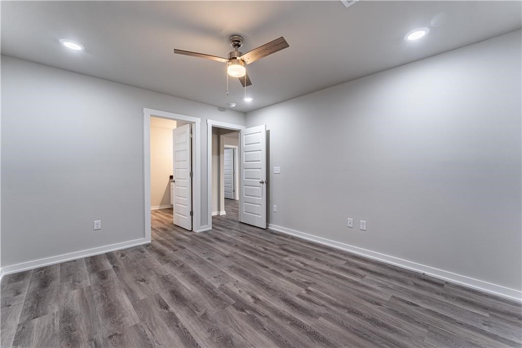 Rustic Flats Sub Gentry - Residential Lease