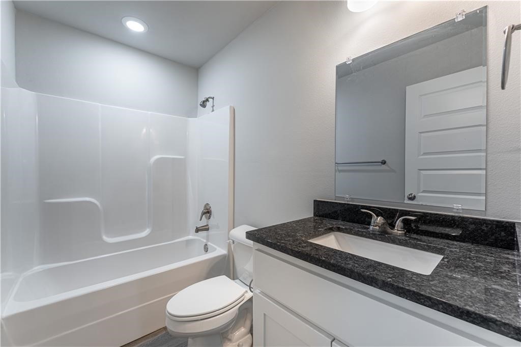 Rustic Flats Sub Gentry - Residential Lease
