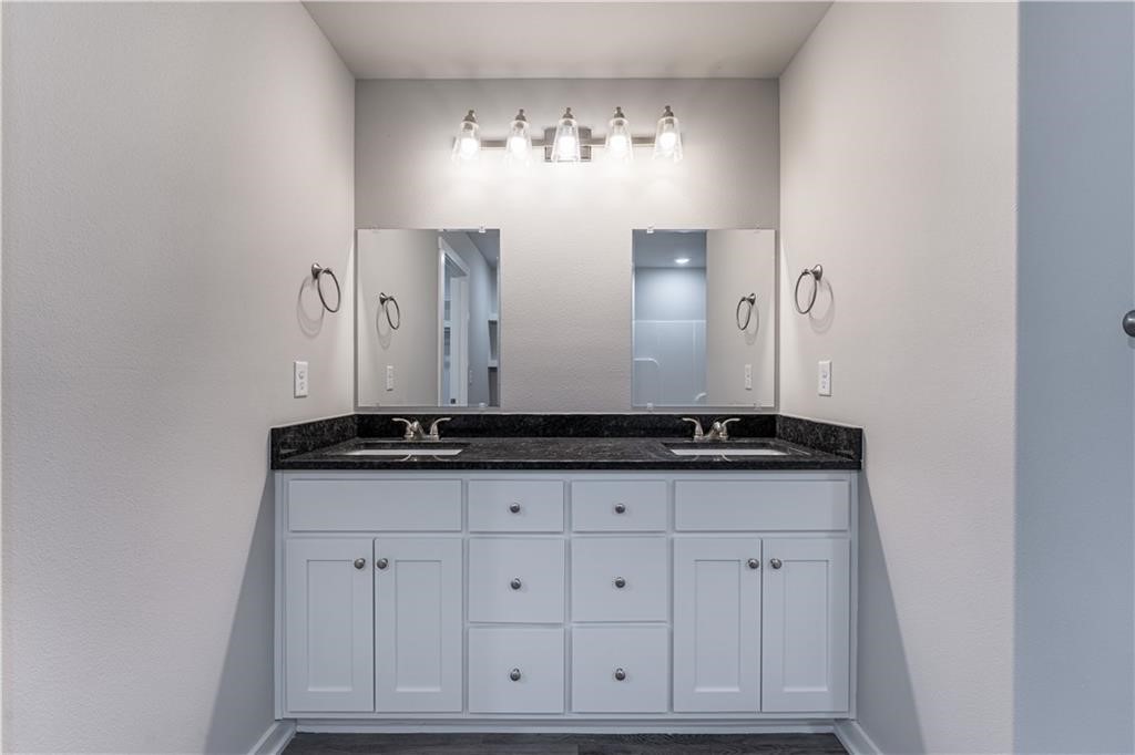Rustic Flats Sub Gentry - Residential Lease