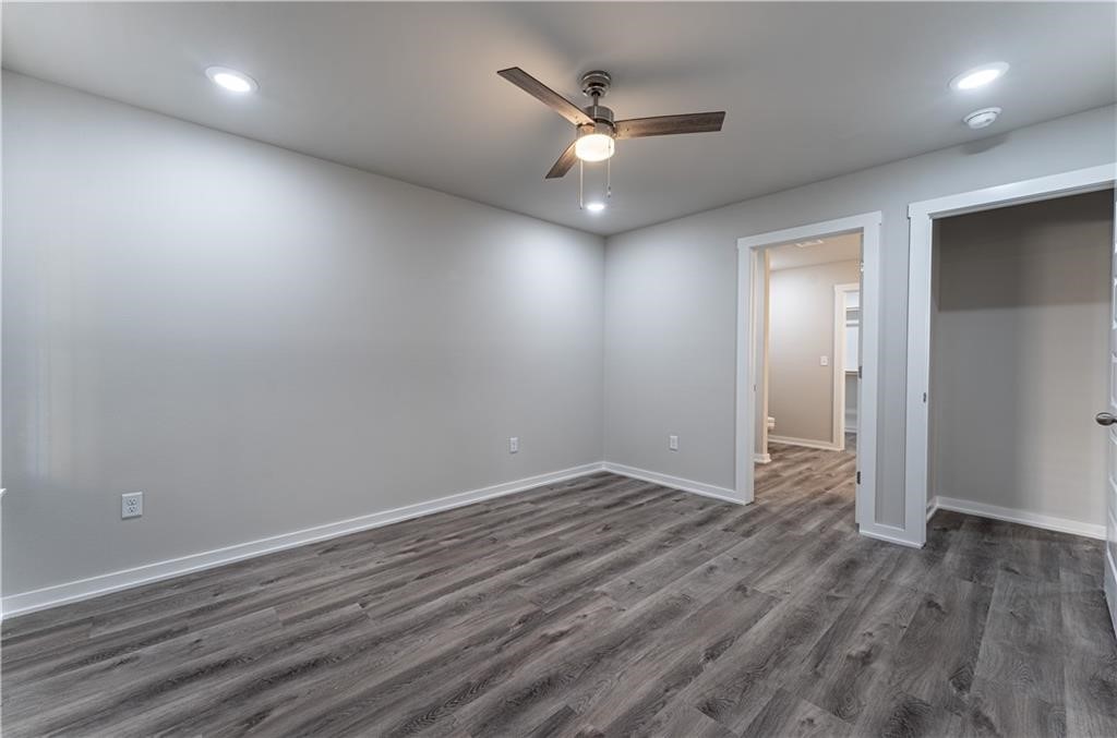 Rustic Flats Sub Gentry - Residential Lease