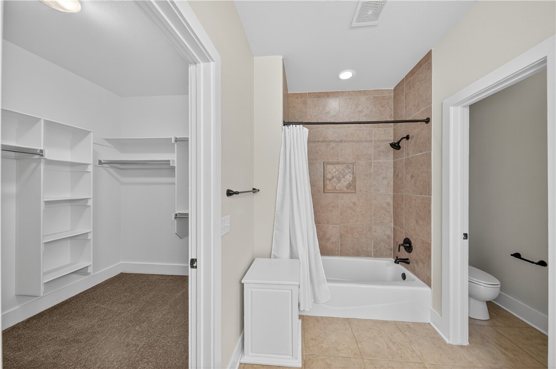 Hyde Park - Residential Lease