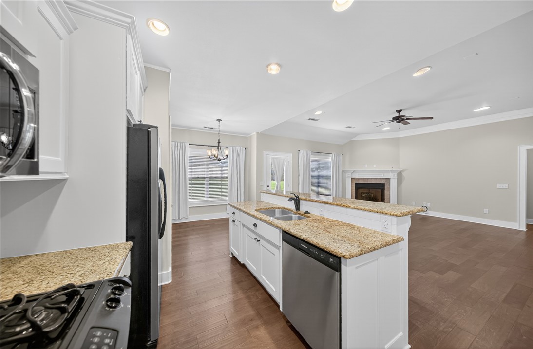 Hyde Park - Residential Lease