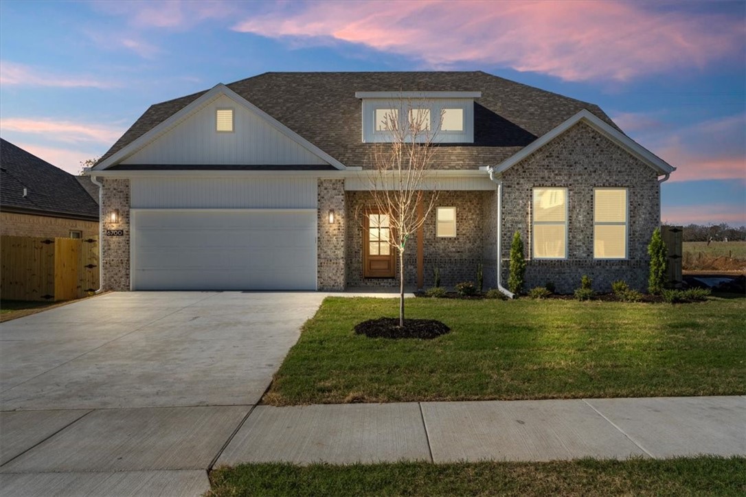$2,500 in concessions offered! Welcome to your dream new construction home in the brand new Walnut Grove Subdivision, located within the highly acclaimed Bentonville School District. This beautiful 4-bedroom, 3-bathroom home features modern design & luxury finishes throughout. Step inside to discover an open floor plan boasting spacious rooms filled with natural light. The heart of the home is the chef's kitchen, complete with quartz countertops, custom cabinets, a large island, & stainless steel appliancesāperfect for entertaining or everyday cooking. Spacious rooms, a gas fireplace, & gas range add to the allure of this beautiful two-level home, not to mention that gutters, blinds, & a fence are included! A community pool & clubhouse coming in Phase 2!