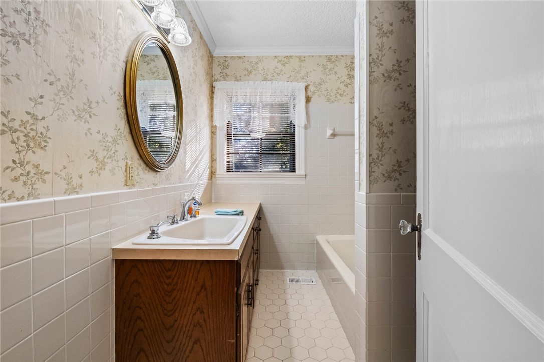 14-08-32 - Residential