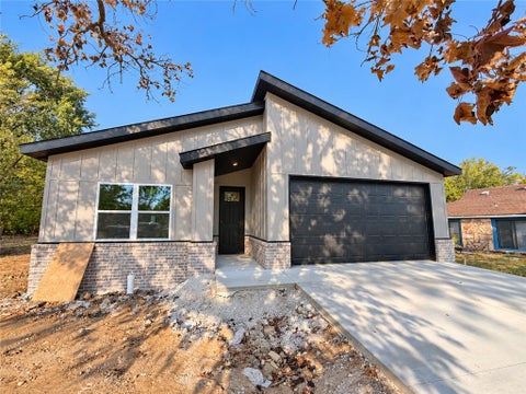 Photo of 423 2nd Street, Decatur, AR 72722 (MLS # 1362106)