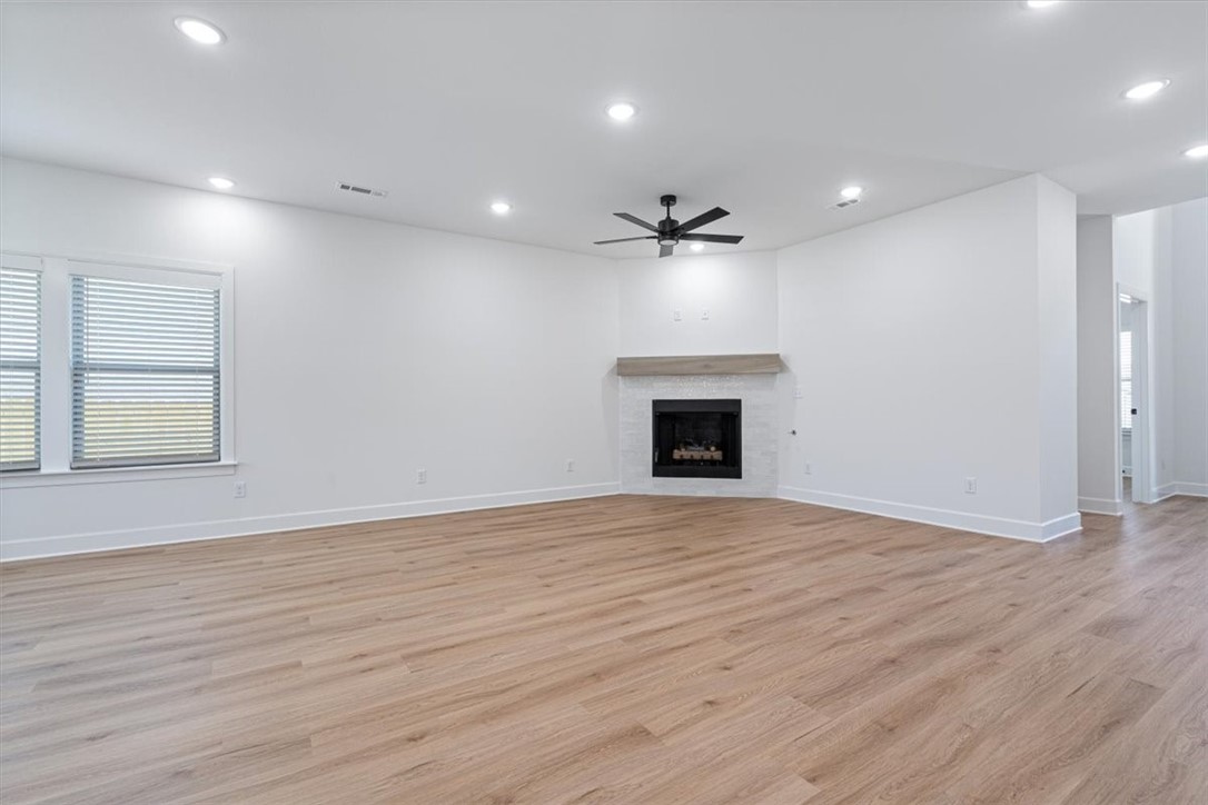 Walnut Grove Ph ll - Residential