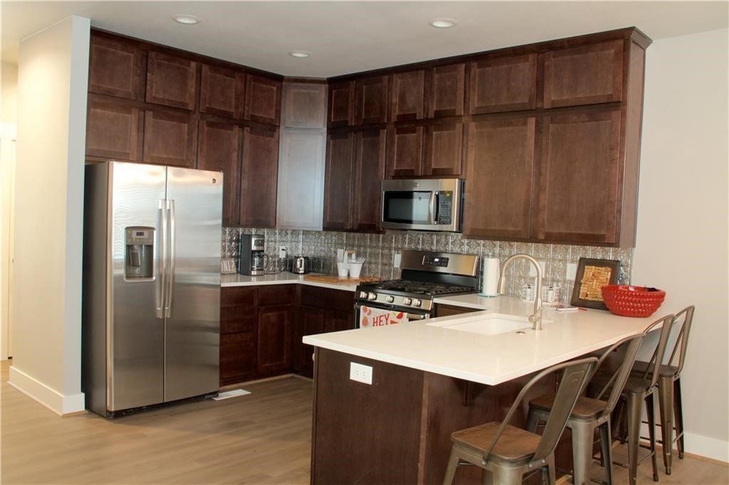 Center Add The - Residential Lease