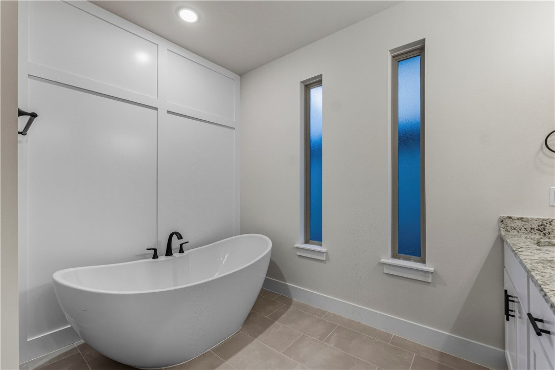 DIAMOND ESTATES PH V-CENTERTON - Residential