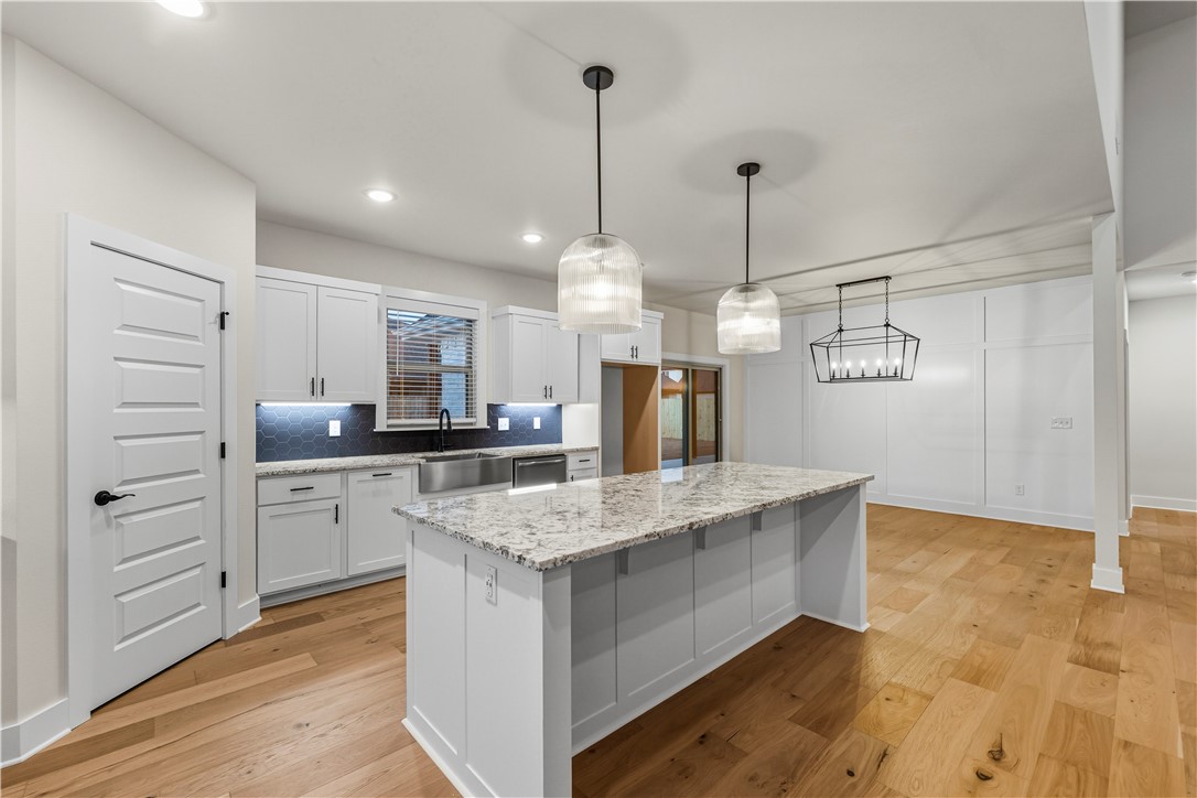 DIAMOND ESTATES PH V-CENTERTON - Residential