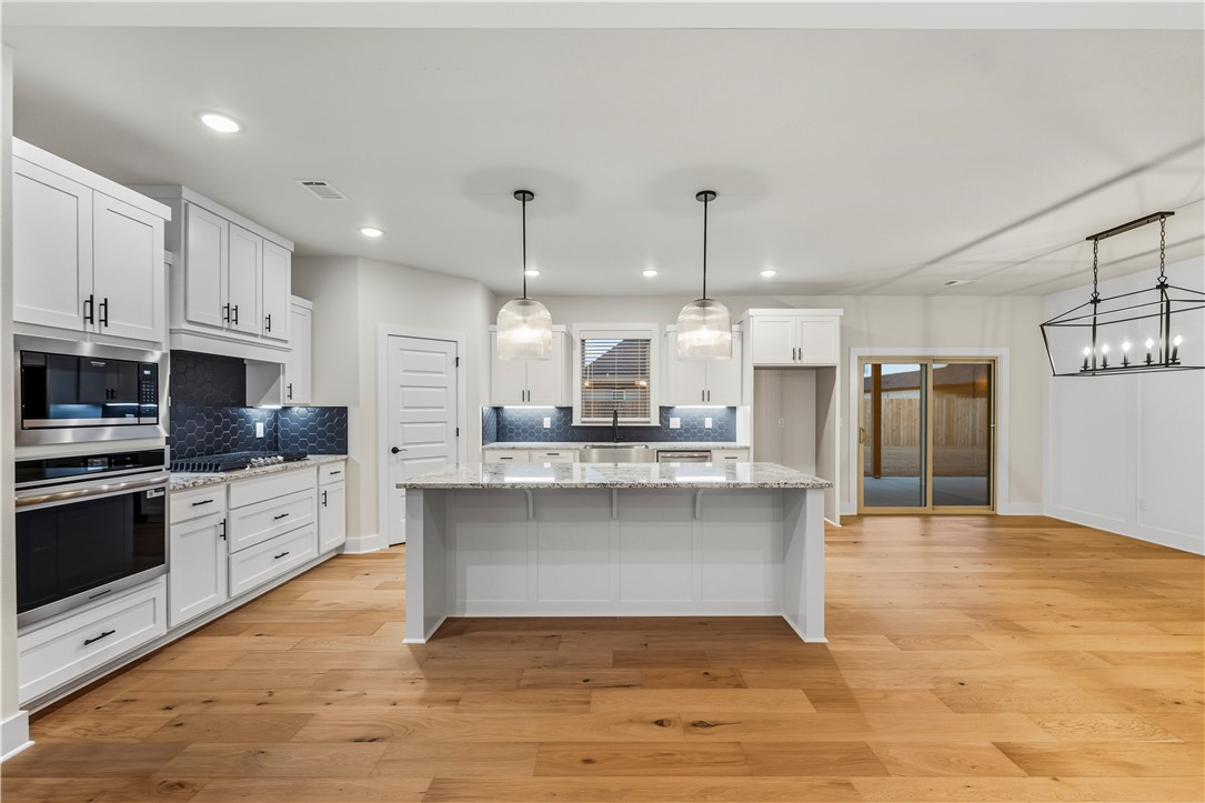 DIAMOND ESTATES PH V-CENTERTON - Residential