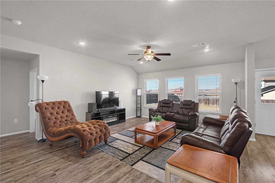 Providence Village Ph Ii Bentonville - Residential