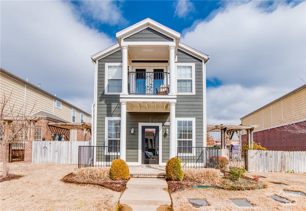Large updated Rupple Row home with fresh exterior paint! This well-maintained 3 bedroom, 2.5 bathroom home is 2,116sqft! Wood-look tile on main floor offers low-maintenance living/entertaining. Big master with luxurious en-suite bath, walk-in closet & private covered patio. 2 additional bedrooms are connected by a Jack-and-Jill bath. Laundry upstairs, near bedrooms. The home has a strong rental history & would make a fantastic place to live! Close to shopping, dining, Boys & Girls Club, the UofA & I-49!