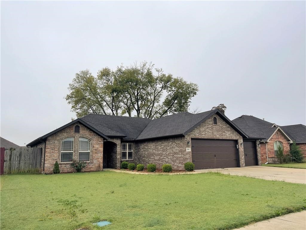 Opportunity awaits in the heart of Bentonville! This 3-bedroom, 2-bathroom home is ideally located just minutes from the city’s growing business district, offering both convenience and long-term potential. Currently leased for 7 months, it generates immediate rental income—making it a smart choice for investors or anyone planning ahead for a future move. Enjoy nearby community amenities like pickleball courts, a splash pad, and easy access to schools and shopping. Whether you're expanding your portfolio or planning your next chapter, this Bentonville property checks all the boxes.