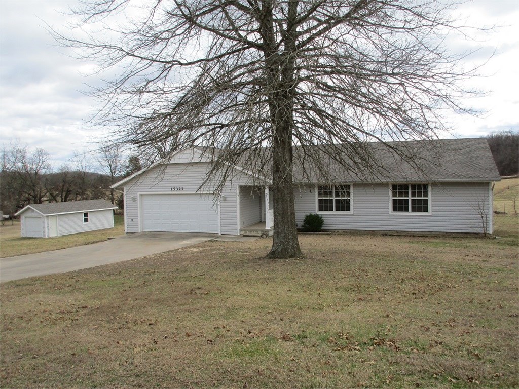 Nice home in the Hickory Creek area. 3 bedroom, 2 1/2 bath, 2 car garage, granite counters, all new flooring and paint, nice covered deck, small shop or storage building, in nice quiet neighborhood.