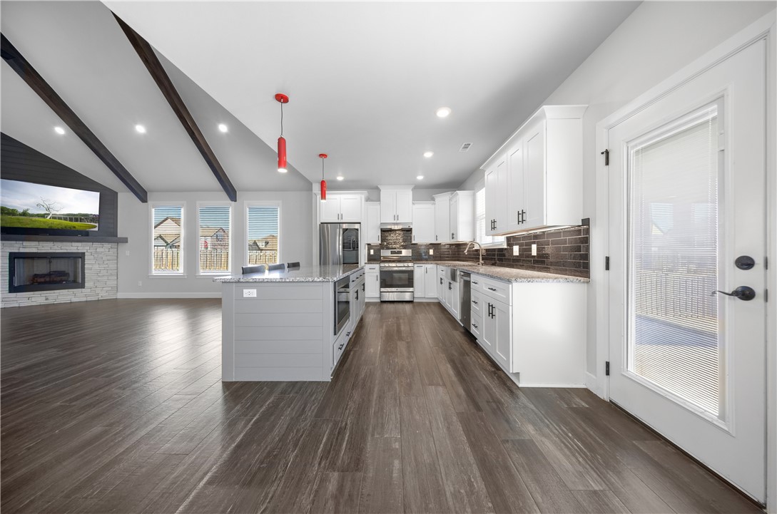 Diamond Estates Ph 1 Centerton - Residential Lease