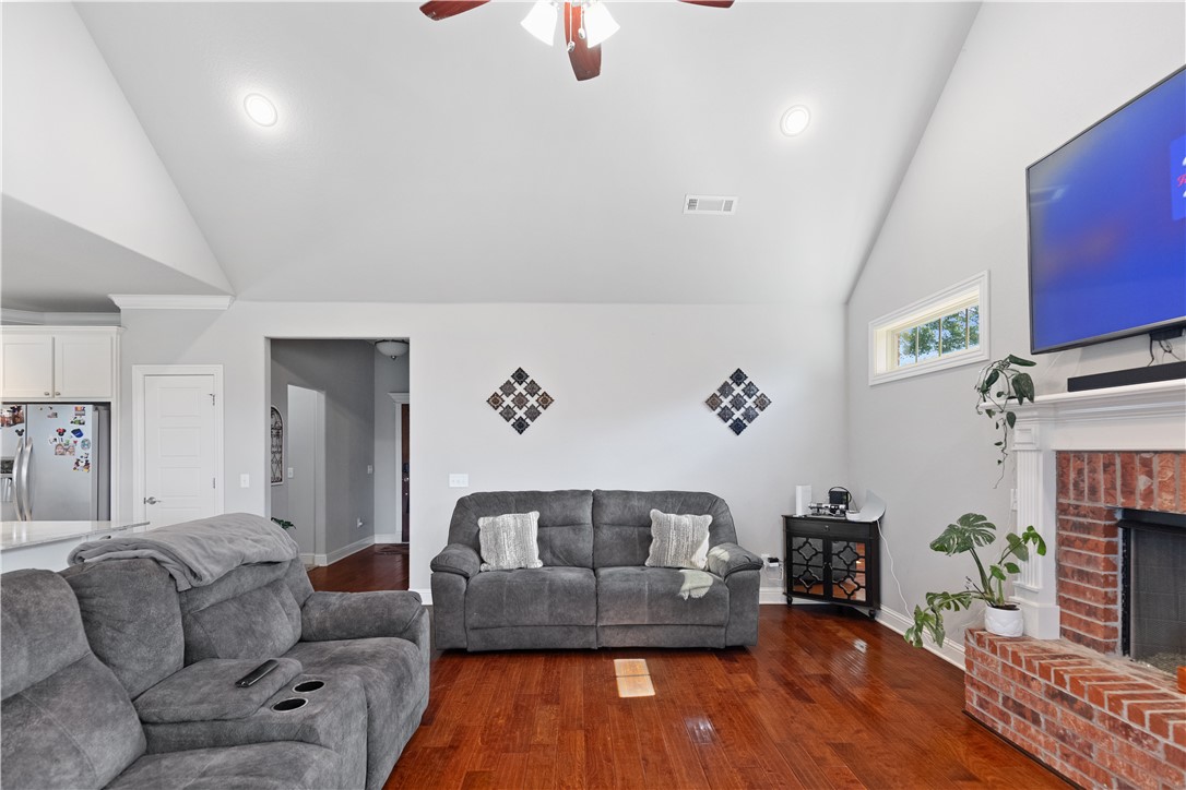 Tuscan Heights - Residential