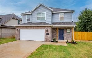Sign a 12 or 18-month lease before March 31st and get One-Monthās Rent Free!
*Please note this is a no cat property, 2 dogs under 20 lbs each are allowed with applicable pet fees*
This large house in the Osage Hills community features a private, enclosed backyard with a view of Little Osage Creek. The spacious living area includes a gas fireplace, while the two-story house features a covered terrace and an eat-in kitchen with a large island, granite countertops, gas stove, storage drawers, and a walk-in pantry. The open concept is perfect for entertaining, with a spacious master bathroom and roomy bedroom.
We do not advertise on Craigslist or Facebook Marketplace.
S.A.F.E. Property Management residents are enrolled in the Resident Benefits Package (RBP) for $35.00/month which includes liability insurance, credit building to help boost the residentās credit score with timely rent payments, up to $1M Identity Theft Protection, HVAC air filter delivery...etc.