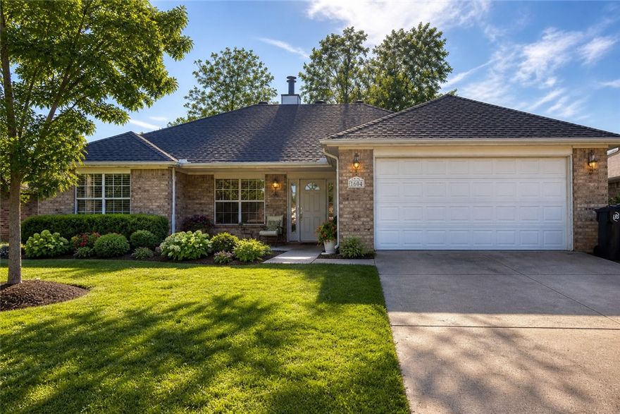 Welcome to this all-brick home in Rogers featuring 3 bedrooms and 2 bathrooms. This property offers a comfortable and functional layout. Enjoy a good-sized backyard ideal for gatherings or relaxation plus a 2-car garage for added convenience. Great location close to schools, shopping and dining. Don't miss the    opportunity to make this home yours!