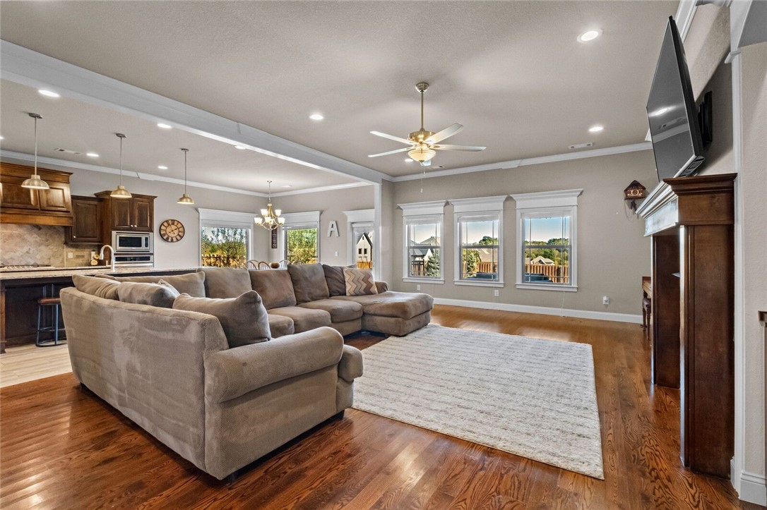 Elm Valley Sub Ph I Elm Spgs - Residential