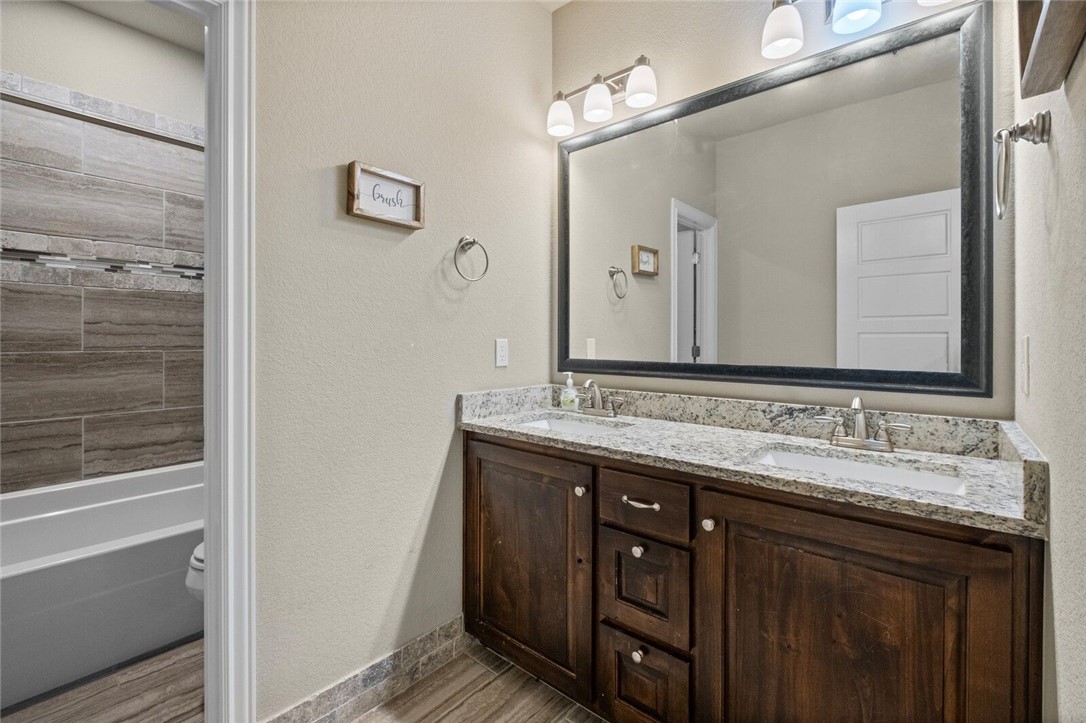 Elm Valley Sub Ph I Elm Spgs - Residential