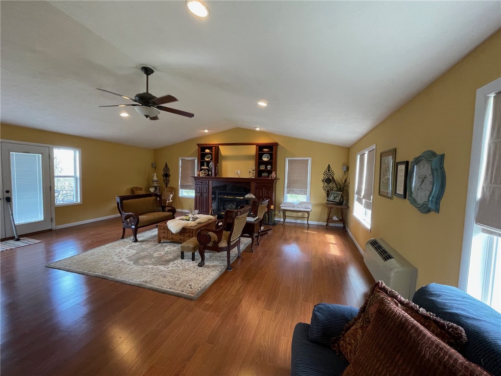 Circle Drive - Residential