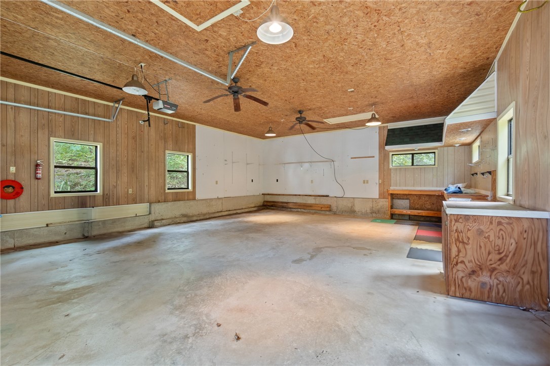 Unit 7 Holiday Island - Residential