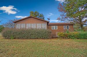 This home is a must see! If you've been looking for a place to call home, look no more. 3 bedroom, 2 bathroom home located less than 10 minutes of downtown Russellville, Arkansas. Just a short drive to Lake Dardanelle and the Ozark Mountains to enjoy fishing, hiking, camping and more. This home offers 1,460 square feet of living space, including a sensible kitchen, bright sunroom and a sizable living room. All situated in a quiet neighborhood, just minutes from Old Post Park and the Russellville Soccer Complex. This home is priced to sell, so don't let it pass you up. Set up a showing today!