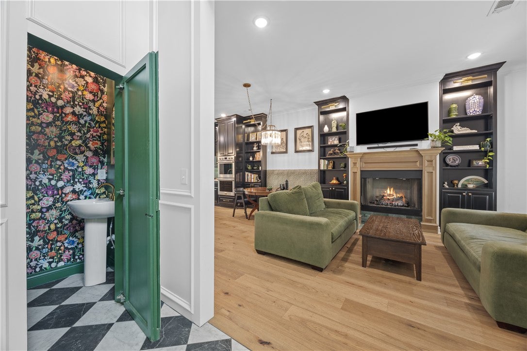 335 Combs Avenue