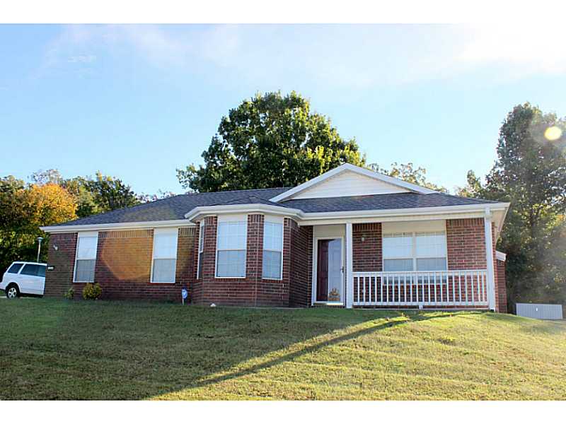 CUTE BRICK HOME ON CORNER LOT. 3BD/2BA, OPEN FLOOR PLAN. BAY WINDOW DINING AREA. GAS LOG FIREPLACE IN LIVING ROOM. NEWER CARPET IN LIVING ROOM AND HALL. 2 CAR GARAGE. SIDE PATIO. NICE MATURE TREES. STORAGE SHED. CONVENIENT TO U OF A & I540.$300 NONREFUNDABLE PET DEPOSIT.