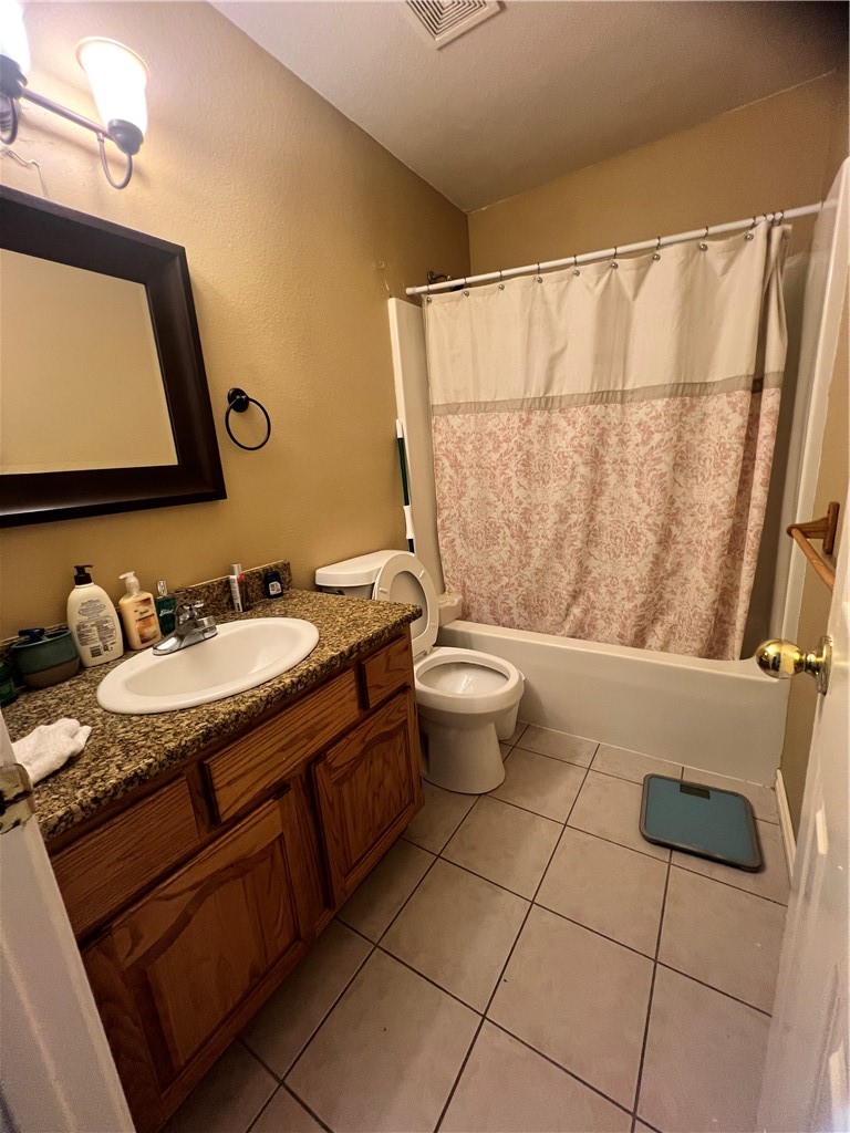 Victoria Place Rogers - Residential