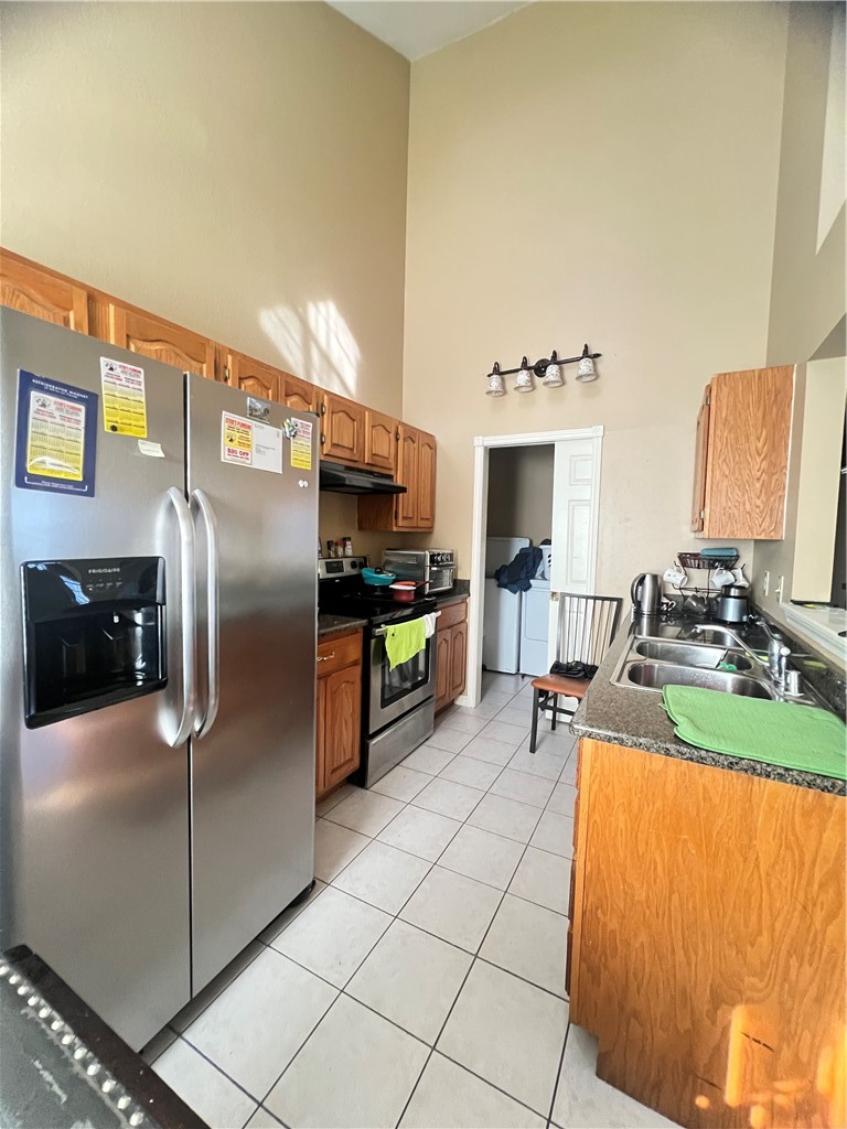 Victoria Place Rogers - Residential