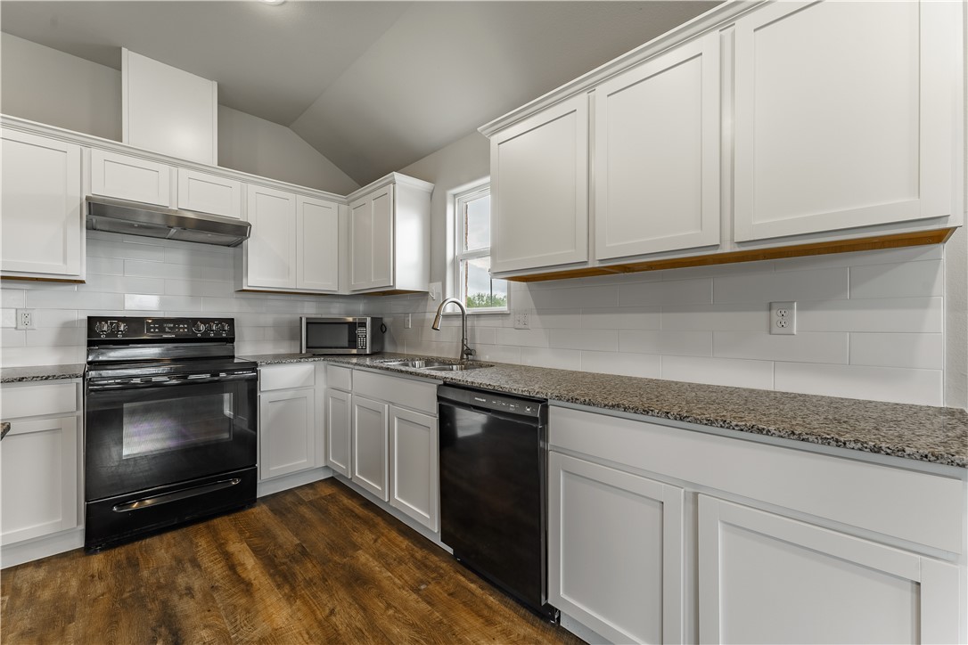 Lakewood Crossing - Residential Lease