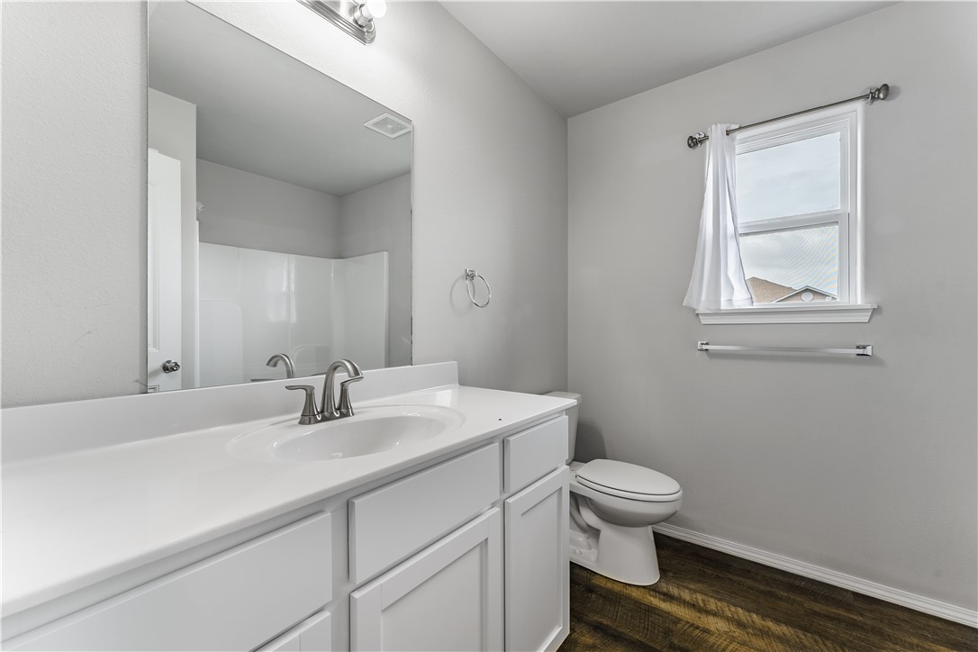 Lakewood Crossing - Residential Lease