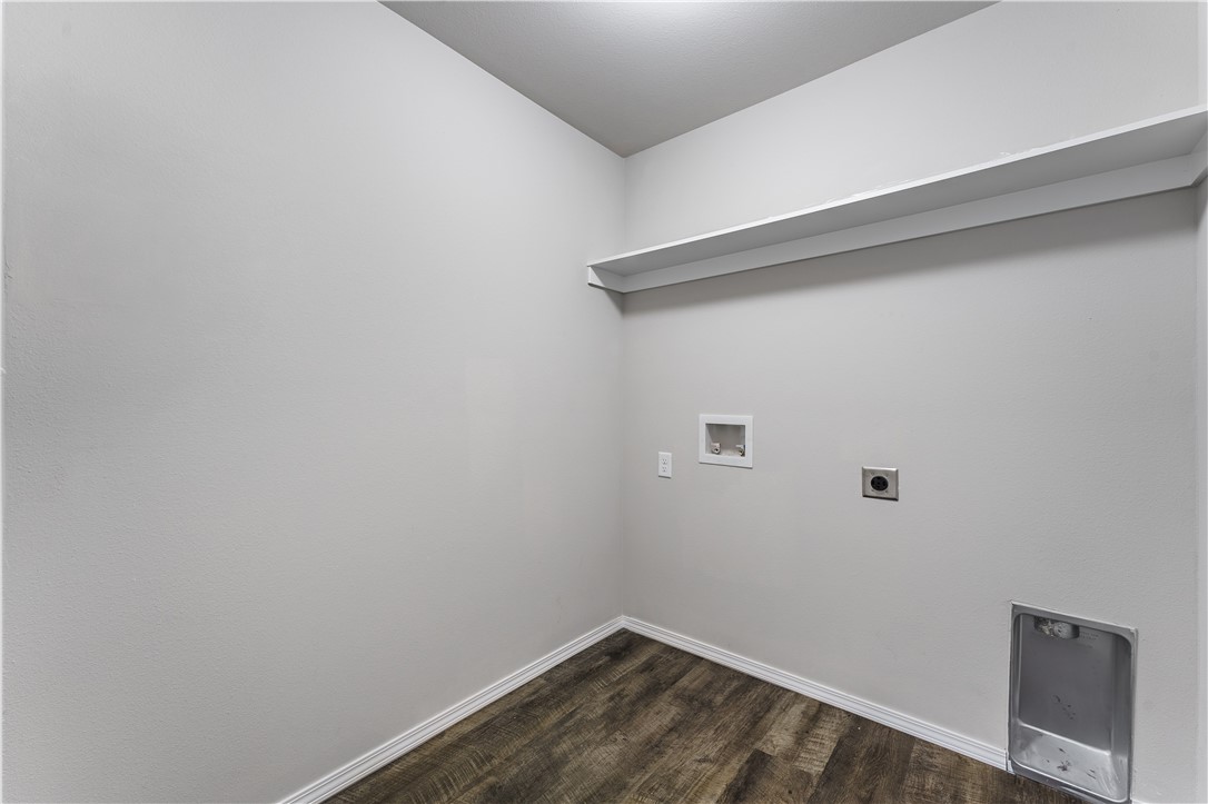 Lakewood Crossing - Residential Lease