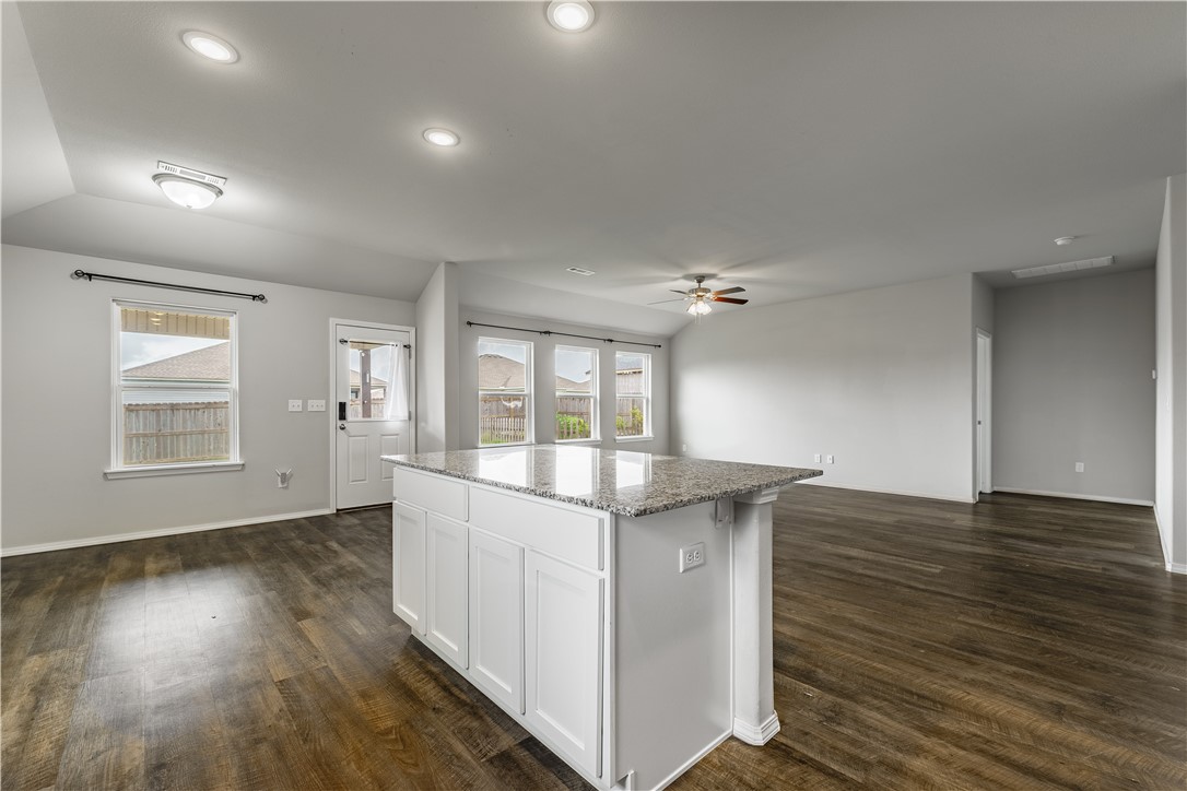 Lakewood Crossing - Residential Lease