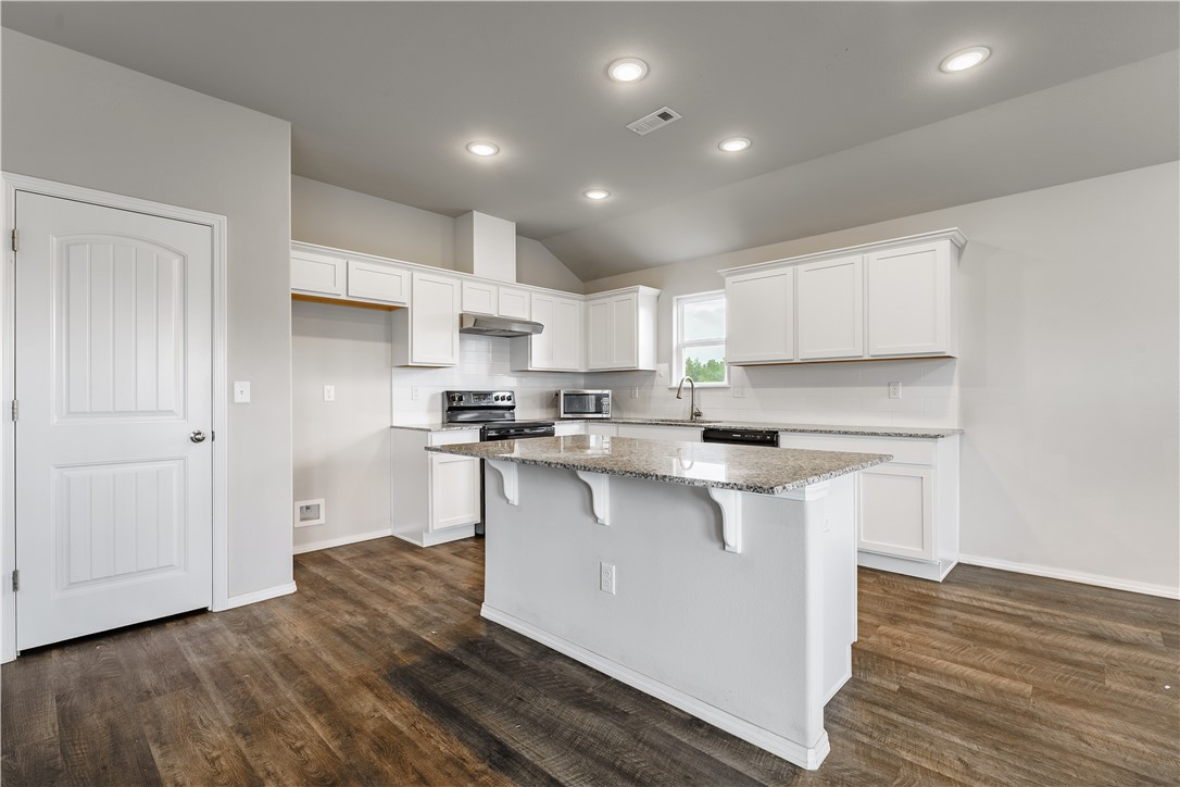Lakewood Crossing - Residential Lease