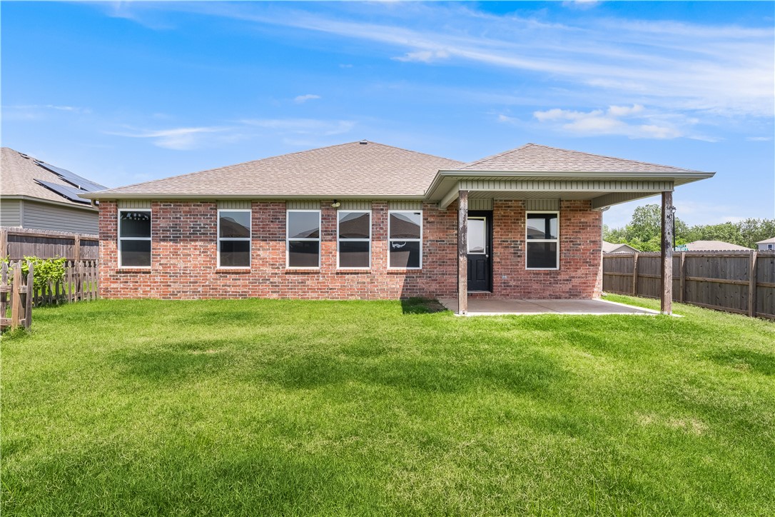 Lakewood Crossing - Residential Lease