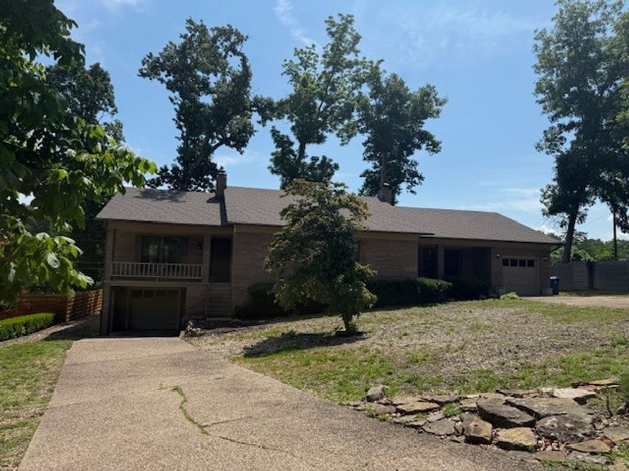 2-bedroom 2 bath duplex with garage - Luxury plank flooring throughout - Easy access to shopping, dog park and trails - Features include vaulted ceilings, gas log fireplace and all kitchen appliances - Washer & dryer set included. Pets negotiable.
