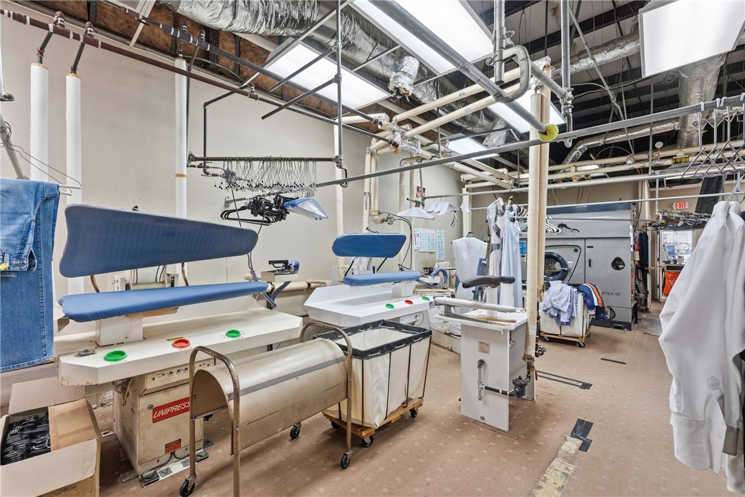 Kingston Centre Plaza - Commercial Lease