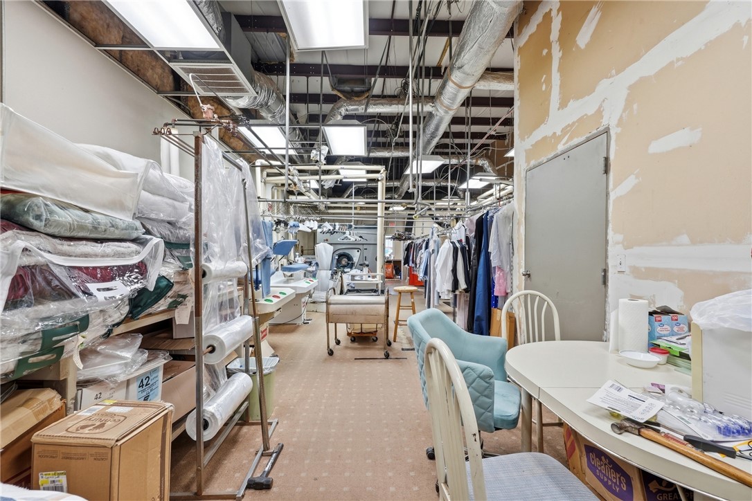 Kingston Centre Plaza - Commercial Lease