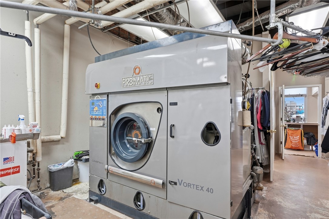 Kingston Centre Plaza - Commercial Lease